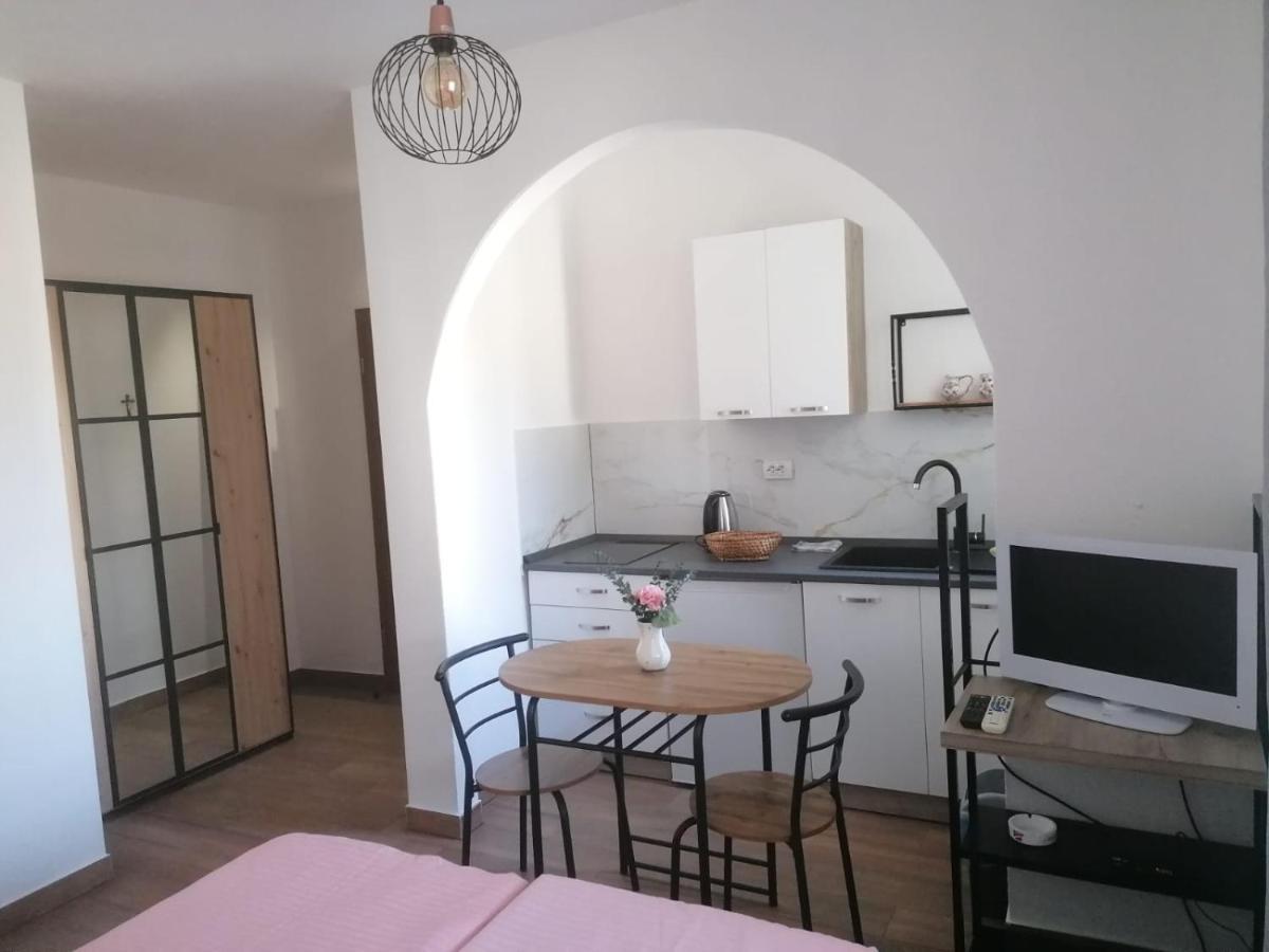 Vila Mateja Trogir Zewnętrze zdjęcie